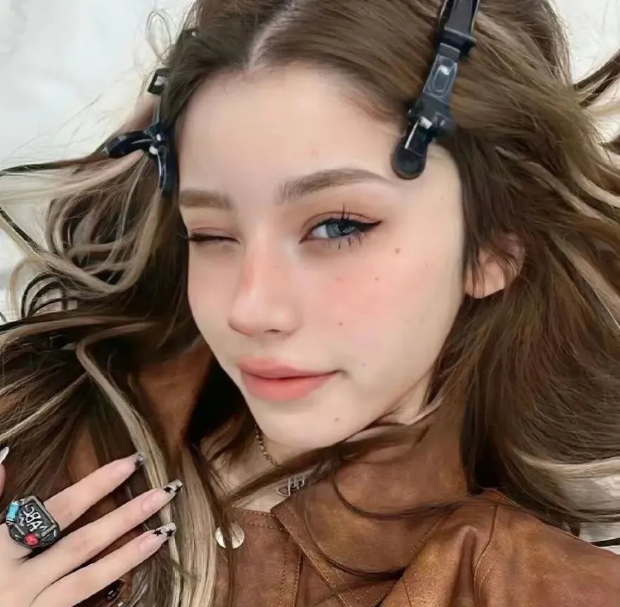 残酷女淫魔